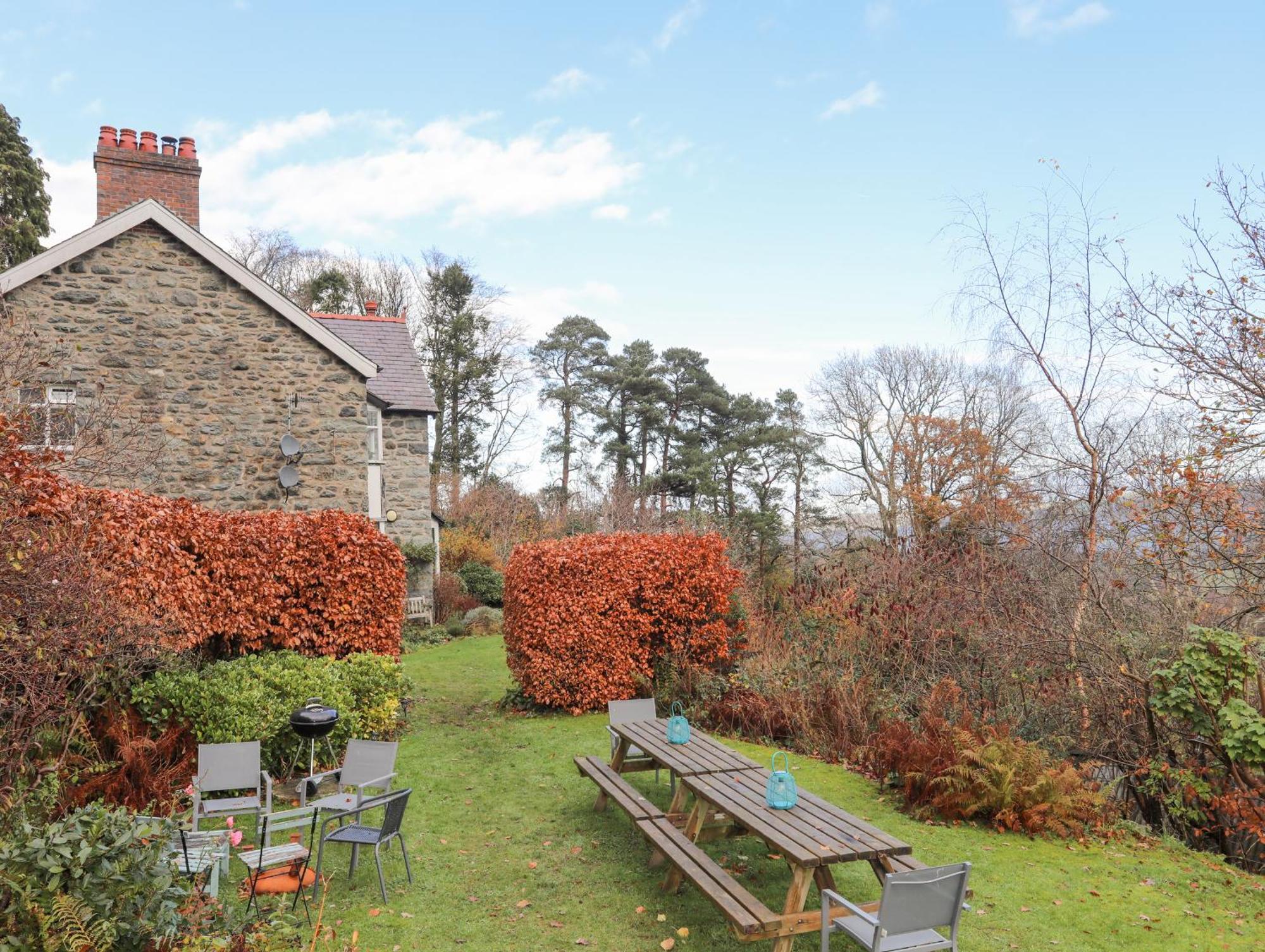 Ty'N Y Cae Villa Llanbedr-y-cennin Екстериор снимка