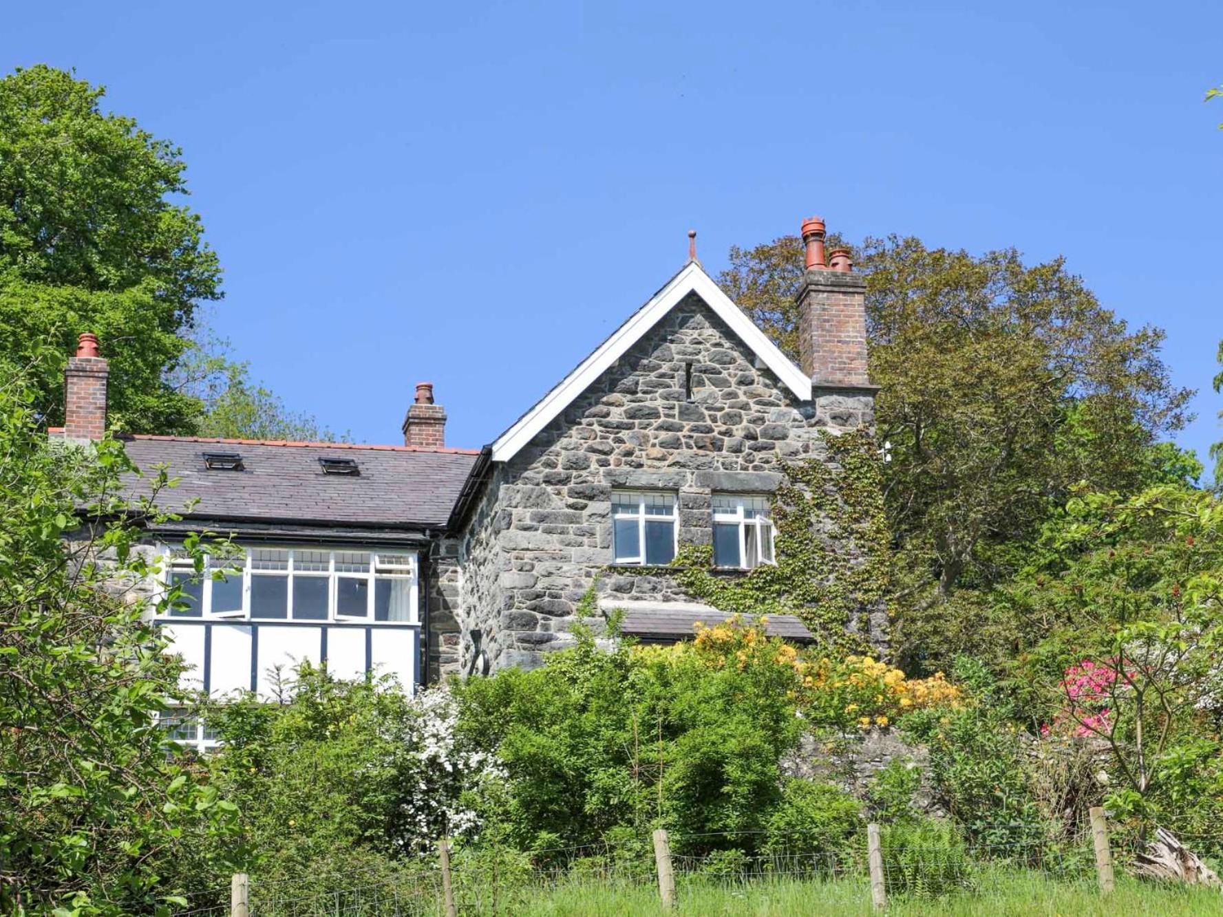 Ty'N Y Cae Villa Llanbedr-y-cennin Екстериор снимка